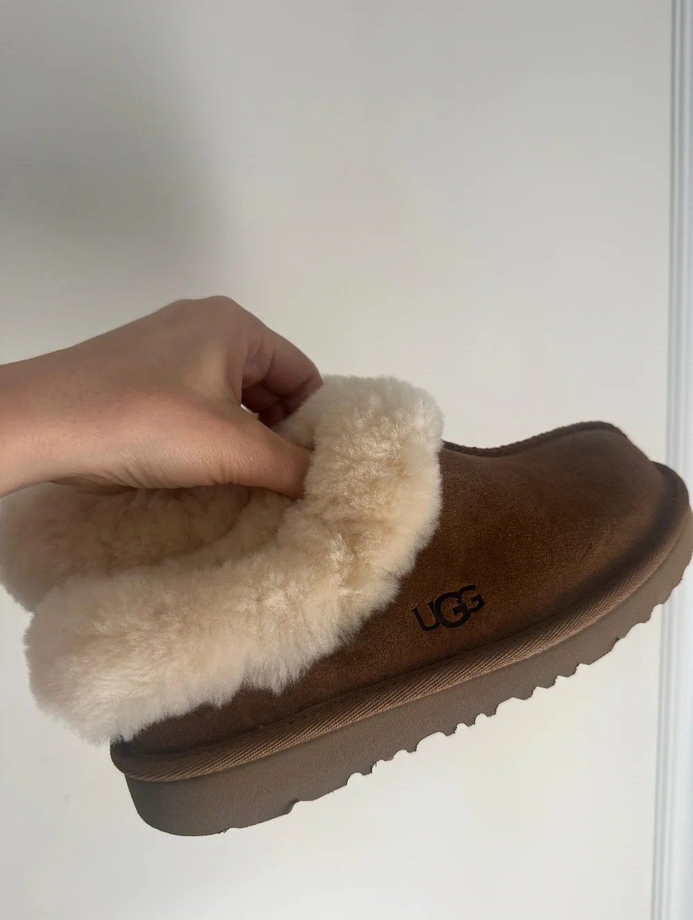 UGG cozy women